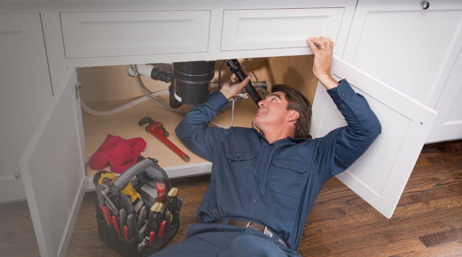 Expert burst pipe repair services in Aviston, IL